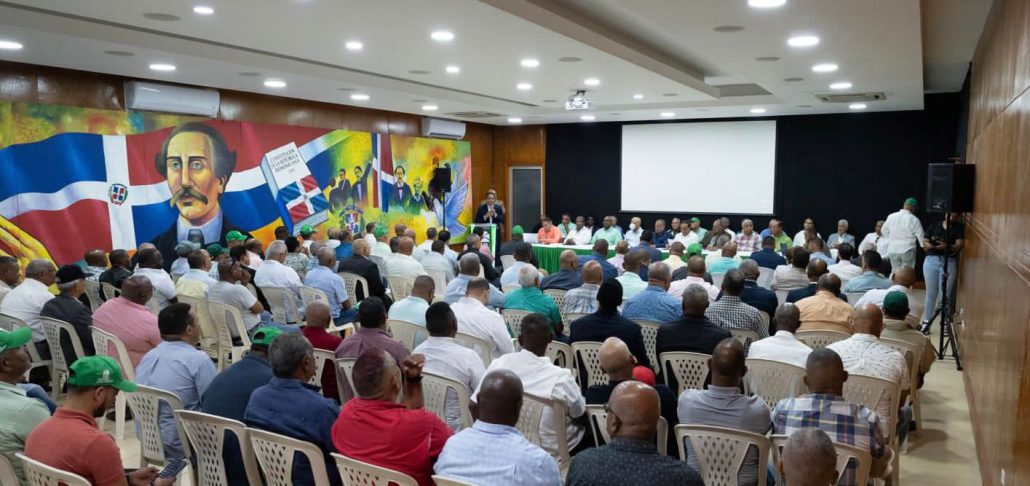 Generales retirados se preparan para elecciones de febrero y mayo
