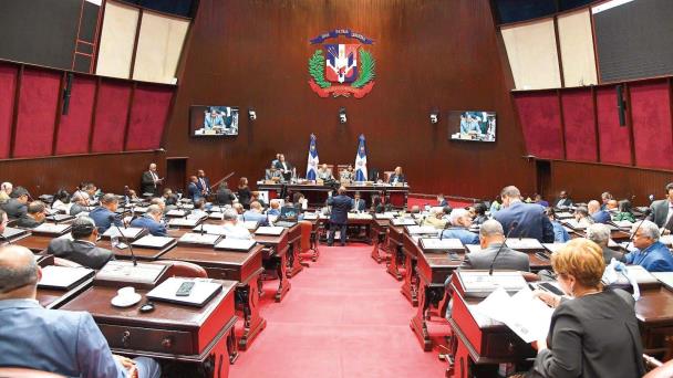 Solo un diputado votó en contra de aprobación ley de la DNI