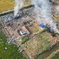 Al menos 20 muertos en Tailandia por una explosión en una fábrica de fuegos artificiales