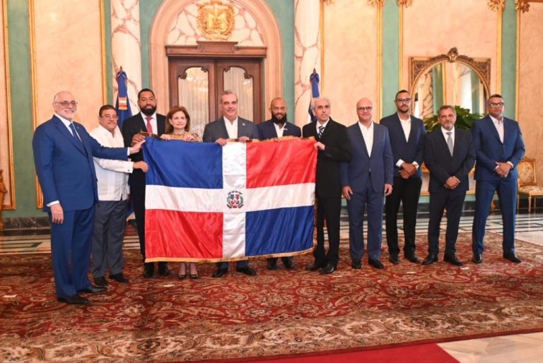 Presidente Abinader recibe a los Tigres del Licey 8 | Noticias de hoy en República Dominicana palacio1 | Noticias de hoy en De Último Minuto