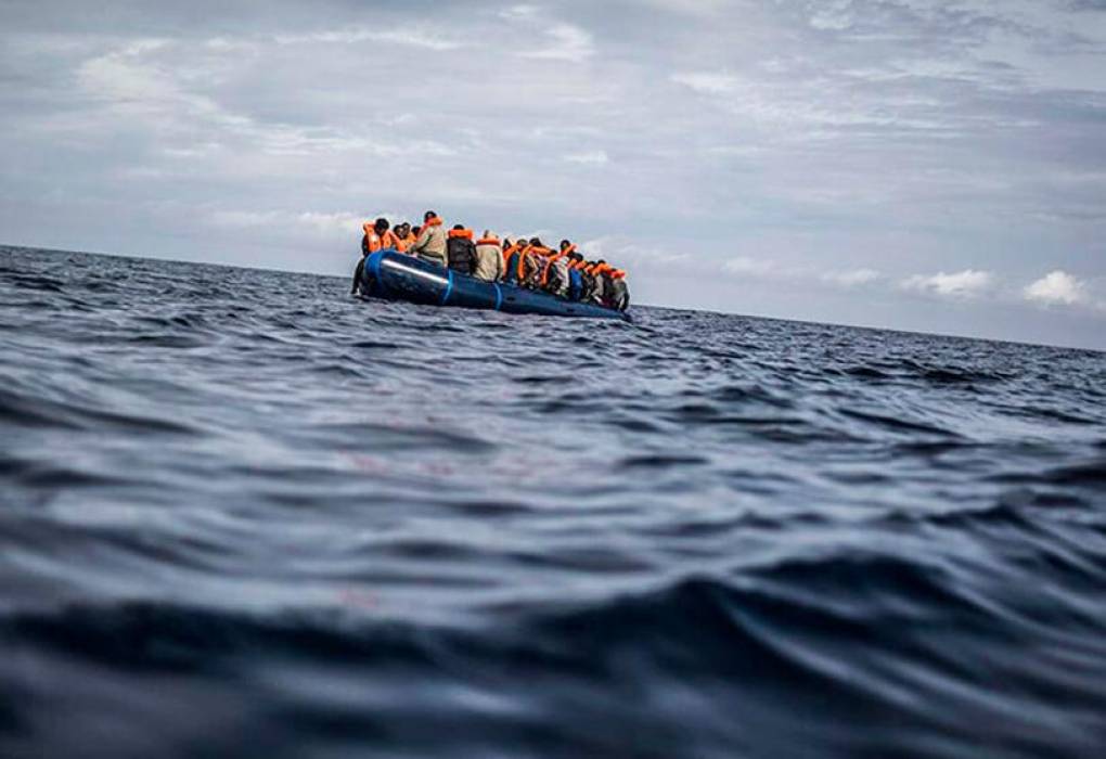 Detienen a 14 migrantes al lograr llegar ilegalmente en una embarcación a Puerto Rico