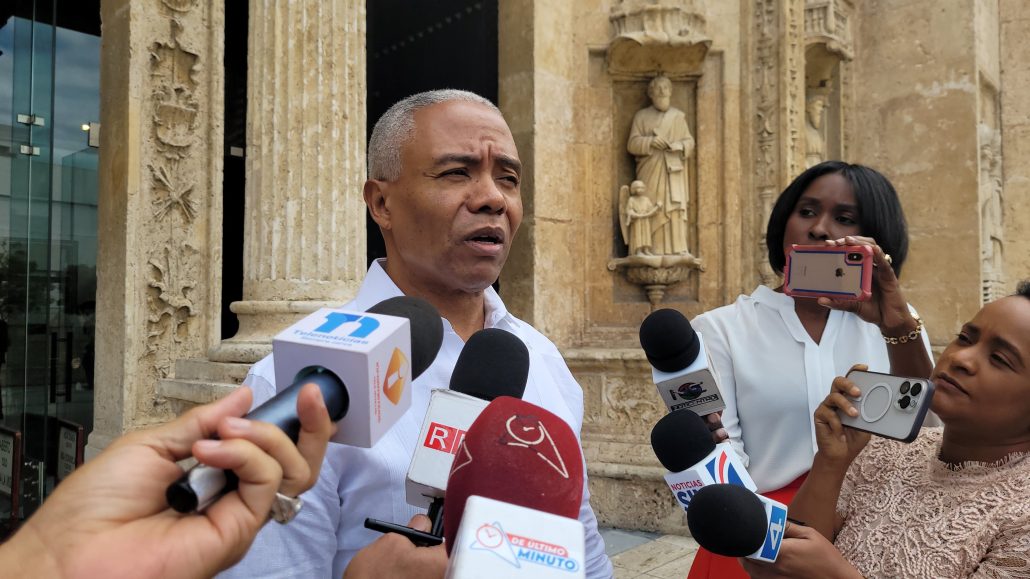 Francisco Fernández: "Betty tiene la capacidad para dirigir ese ayuntamiento y lo hará bien"
