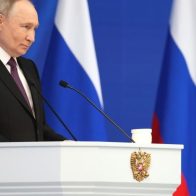 Putin admite que los bajos ingresos es uno de los problemas más graves de los rusos