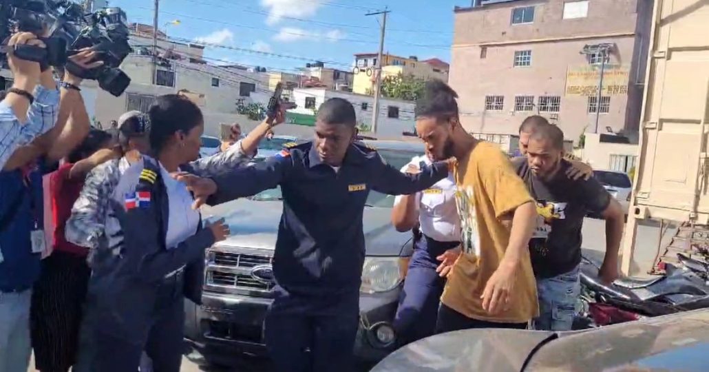 Aplazan conocimiento de medida de coerción en contra de acusados de asesinar a Paula Santana