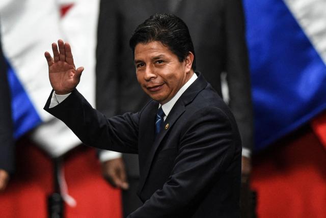 Ratifican 36 meses de prisión preventiva al expresidente Castillo mientras es procesado por corrupción