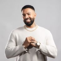 Lírico En La Casa Primer Artista Urbano Dominicano en Presentarse en Dubái