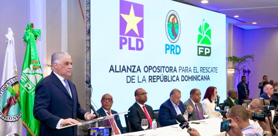 Senadores de oposición confían alianza Rescate RD logrará mayoría en Congreso