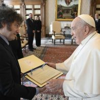 Milei se reunió una hora con el papa Francisco