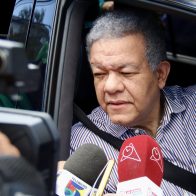 Leonel le responde a Abinader que este domingo el "tsunami será verde"