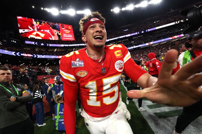 Mahomes obra el milagro y da a los Chiefs su segundo Super Bowl consecutivo