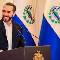 El presidente de El Salvador, Nayib Bukele, busca la reelección empleando una argucia legal, sin un nuevo plan de gobierno y sin patear las calles para hacer campaña.