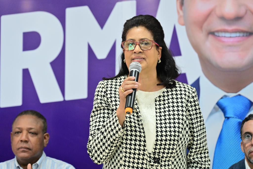 Cristina Lizardo