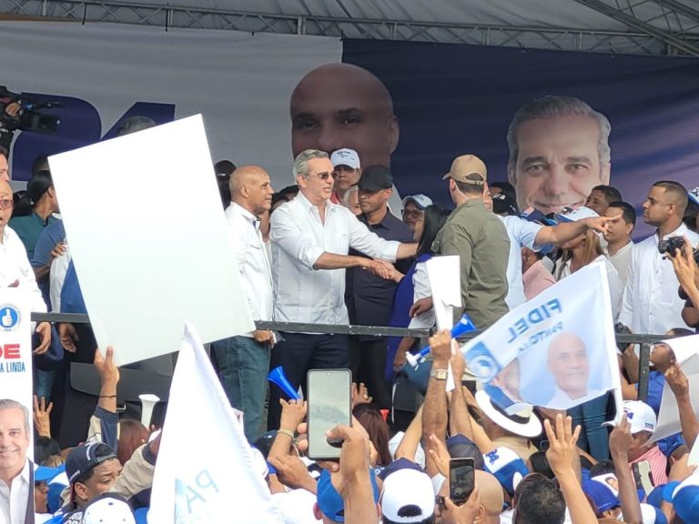 Abinader a residentes de Pantoja: “Díganme una obra que hizo el PLD” 6 | Noticias de hoy en República Dominicana WhatsApp Image 2024 02 02 at 5.08.41 PM | Noticias de hoy en De Último Minuto