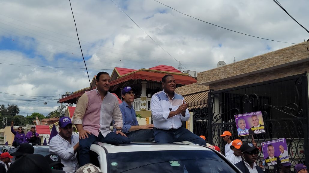 Abel Martínez: "No importa que el PRM use fundas, bonos o drones como quiera se van"
