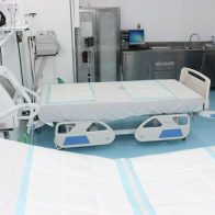 Ney Arias Lora entrega remozada área de Reanimación