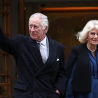 Primer ministro británico dice cáncer de Carlos III se ha detectado pronto