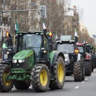 Agricultores colapsan Madrid con 500 tractores en su protesta más importante