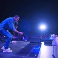 "Firulais" el invitado especial de Víctor Manuelle en concierto
