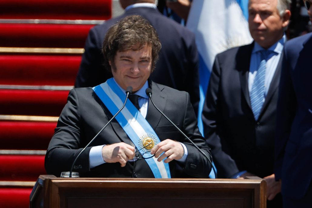 Gobierno de Argentina considera que "no hay autocrítica para hacer" sobre el rechazo al DNU