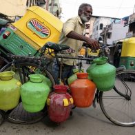 Sur de la India multa a familias por desperdiciar agua en su peor sequía