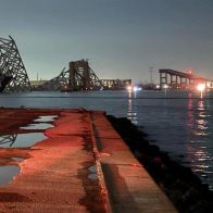 Dos personas rescatadas vivas de las aguas tras el derrumbe del puente de Baltimore