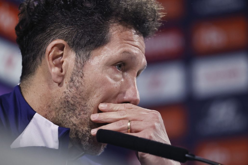 Simeone "LaLiga nos exige estar atentos, el Barcelona nos hizo daño los últimos partidos"