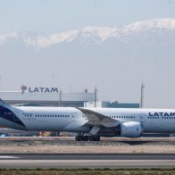 Al menos 50 heridos por una "fuerte sacudida" durante vuelo de Latam a Nueva Zelanda