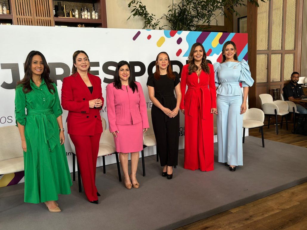 Foro "Mujer es poder", resalta el liderazgo femenino en la RD
