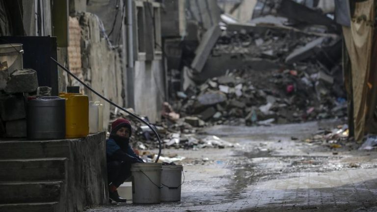 ONU: niños, ancianos y enfermos morirán si no se distribuye la ayuda humanitaria en Gaza