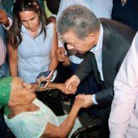 Leonel Fernández conversó con representantes de sectores económicos y comunitarios de Los Mina