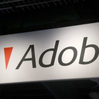 La empresa Adobe cae en bolsa más de un 13 % tras unos decepcionantes resultados trimestrales