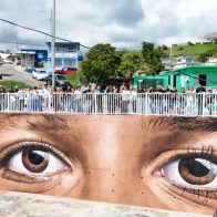 Muralistas de España y Argentina embellecen un cerro en Puerto Rico azotado por la violencia