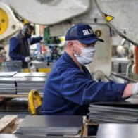 La actividad de la industria pyme de Argentina se derrumba 30% interanual en enero