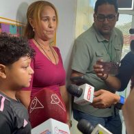 Niño recibe última quimioterapia para vencer el cáncer en la provincia de Santiago