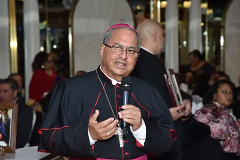 El Papa Francisco acepta renuncia del monseñor Benito Ángeles