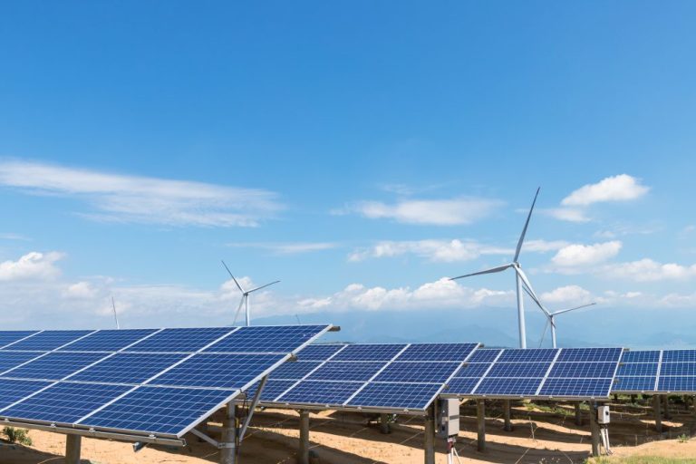 Industria eléctrica privada resalta sus aportes para el crecimiento de las energías renovables