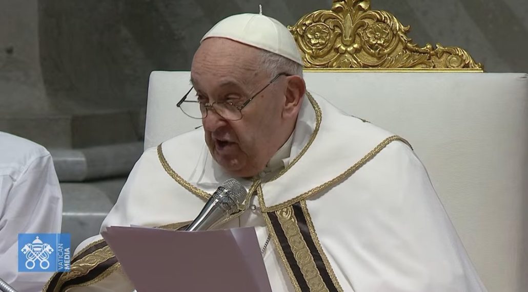 El papa pide a los sacerdotes liberarse de egoísmos
