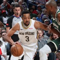 La defensa de los Pelicans reduce a los Bucks