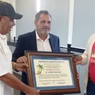 Comisionado Junior Noboa reconocido por Liga Deportiva Ingenio Boca Chica