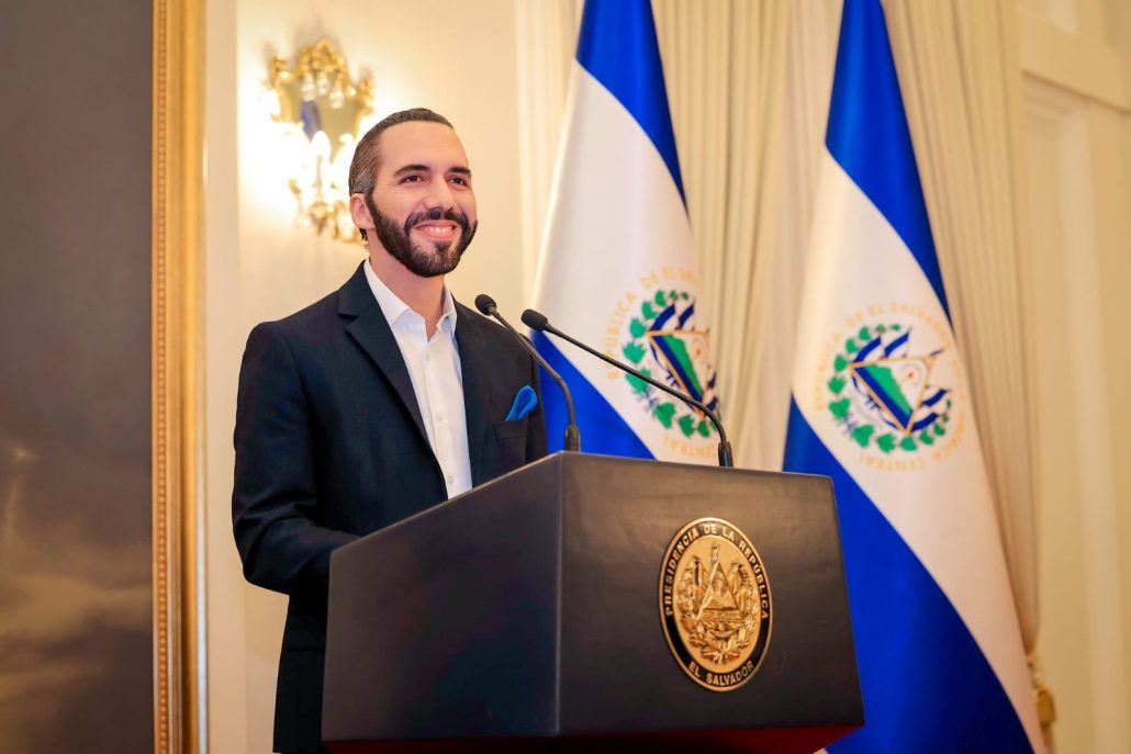 Bukele lanza críticas contra los gobiernos de Latinoamérica y Estados Unidos