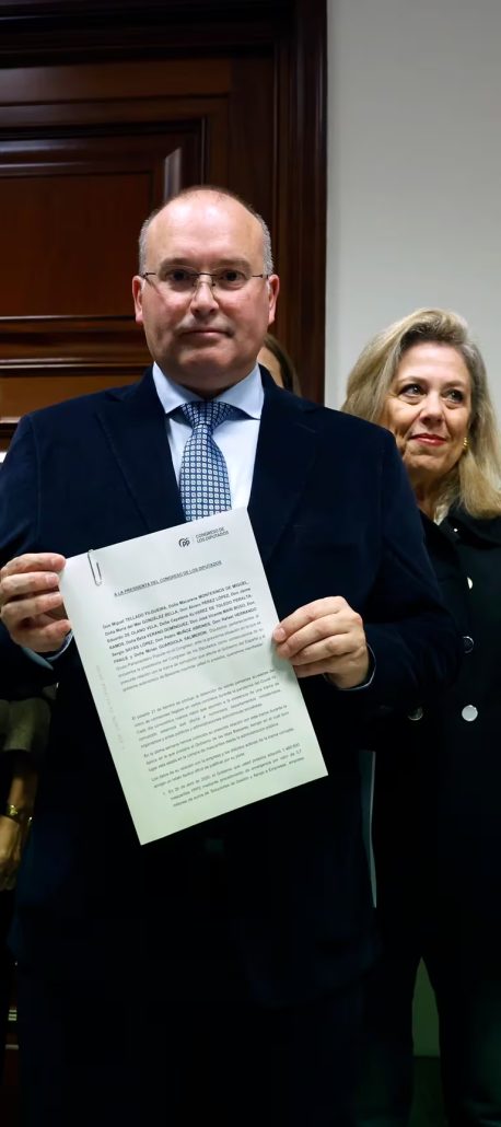 Los conservadores piden la dimisión de la presidenta del Congreso español por corrupción
