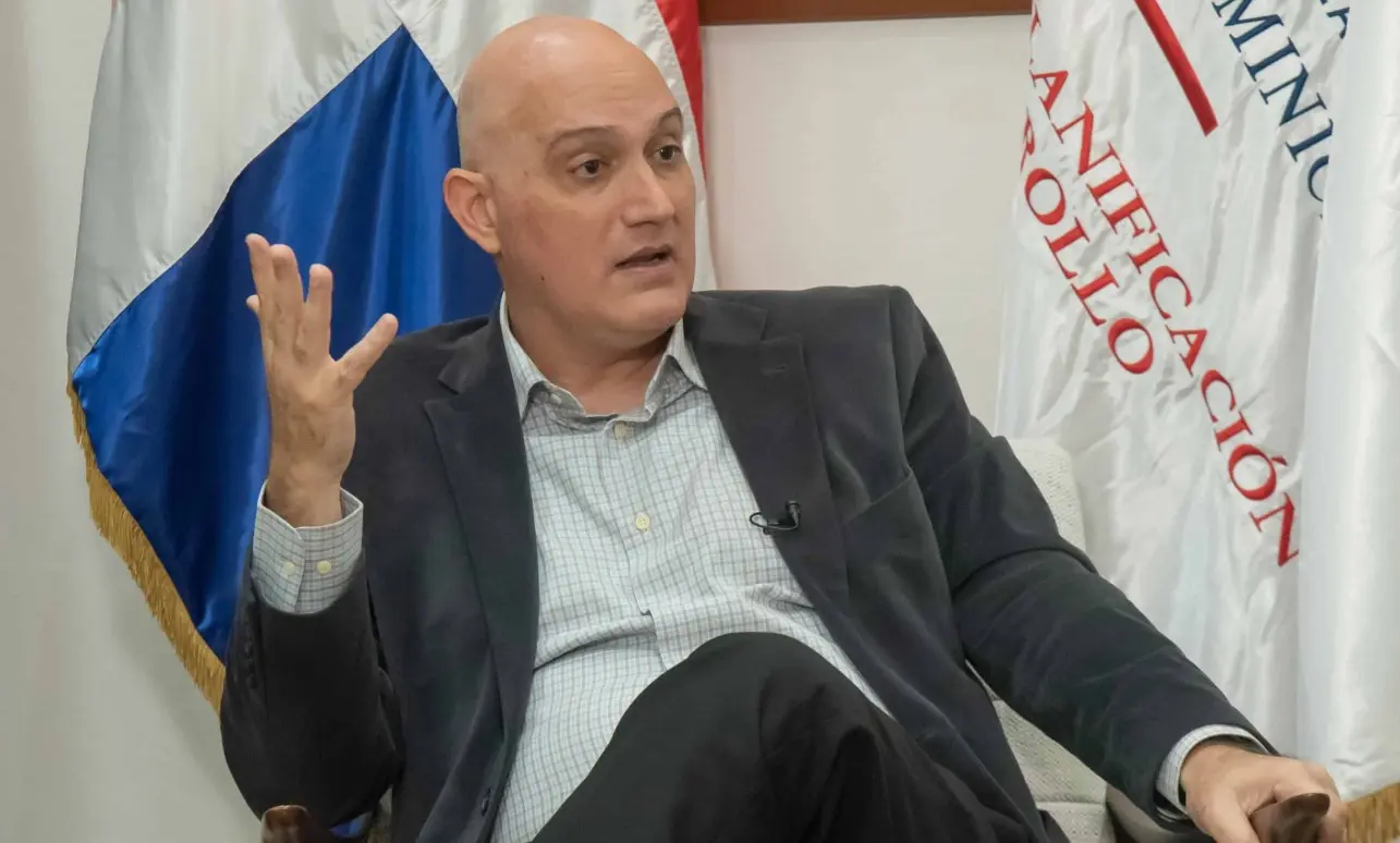 Ministro de Economía, Planificación y Desarrollo, Pável Isa Contreras