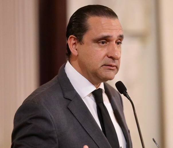 Servio Tulio Castaños