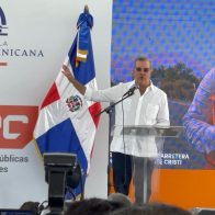 Presidente Abinader deja inaugurada pavimentación carretera Navarrete-Montecristi