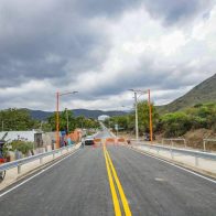 Gobierno entrega el puente de Villa Güera en Baní, obra esperada durante 50 años