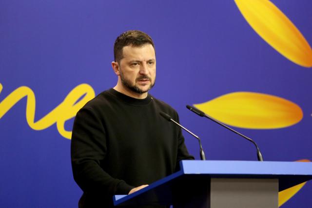 Zelenski pide más defensas antiaéreas tras una noche de ataques con drones rusos