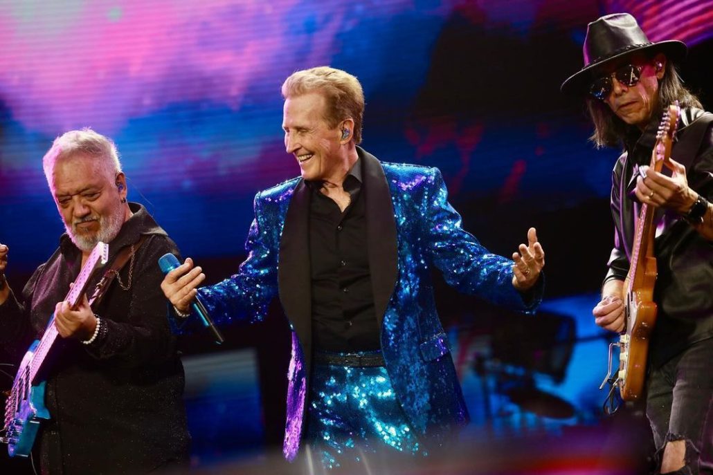 Enmanuel se suma a la gran fiesta de Premios Soberano