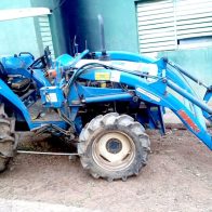 Guardaparques de Medio Ambiente ocupan un tractor a desaprensivos que depredaban en el parque Nalga de Maco