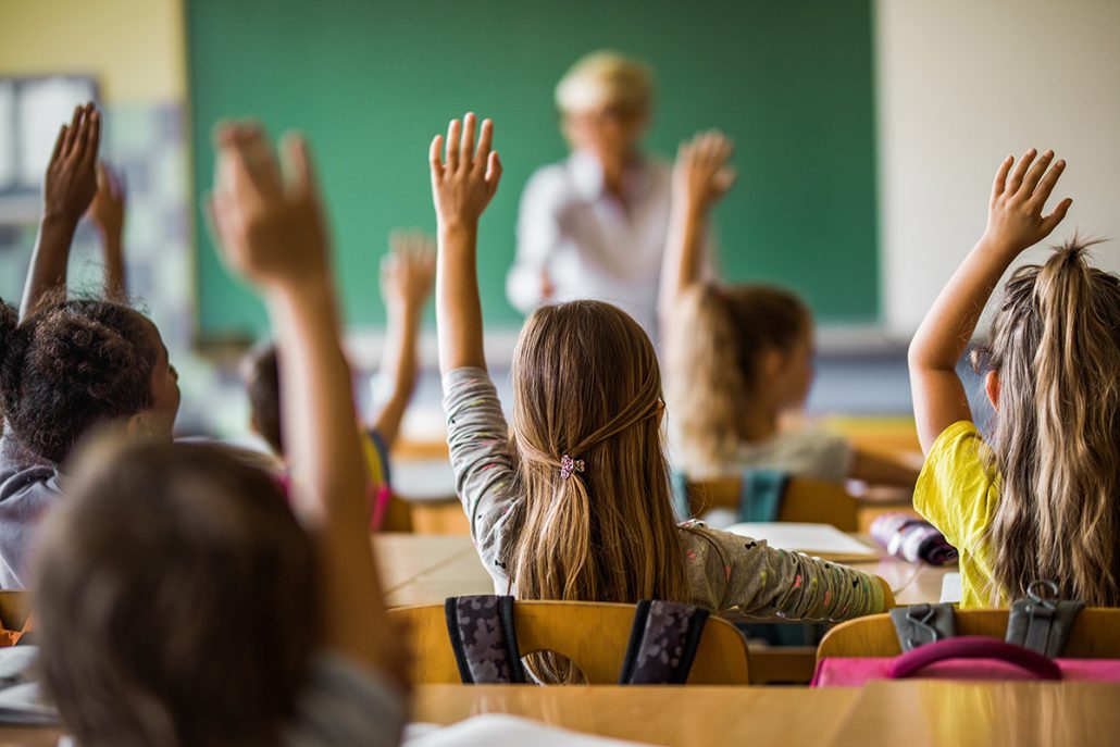 Ministerio de Educación ratifica clases se reanudan este lunes