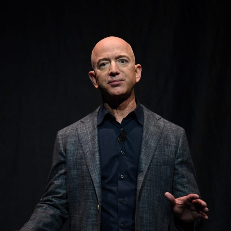 Jeff Bezos vuelve a superar a Elon Musk como el hombre más rico del mundo
